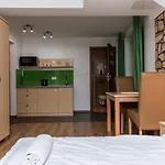 Udanypobyt Przy Dolinach E I F *