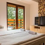 Apartamento Udanypobyt Przy Dolinach E I F *