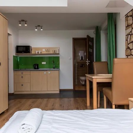 Udanypobyt Przy Dolinach E I F *