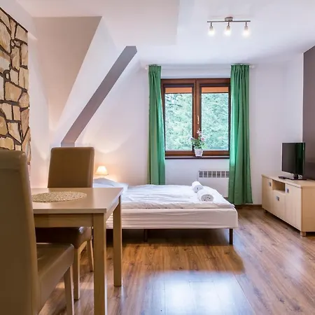 Apartment Udanypobyt Przy Dolinach E I F