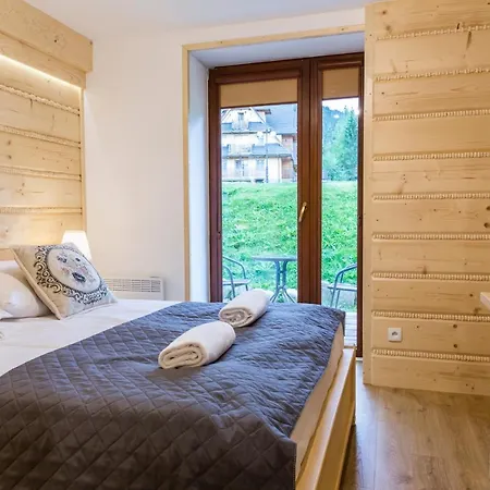 Apartment Udanypobyt Przy Dolinach E I F *