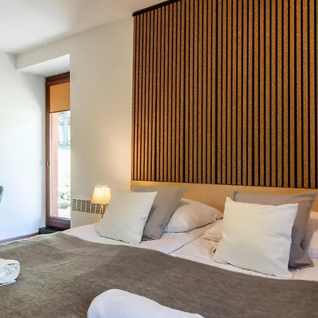 Udanypobyt Przy Dolinach E I F