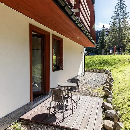 Apartment Udanypobyt Przy Dolinach E I F *