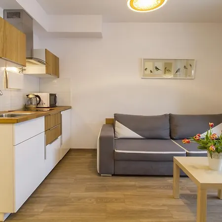 Udanypobyt Przy Dolinach E I F