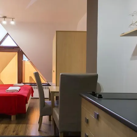 Udanypobyt Przy Dolinach E I F