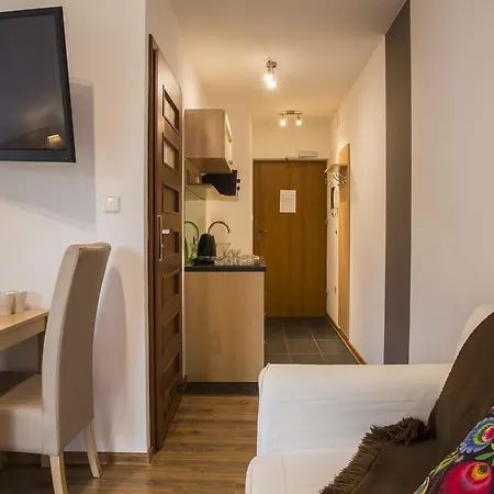 Udanypobyt Przy Dolinach E I F Apartment *