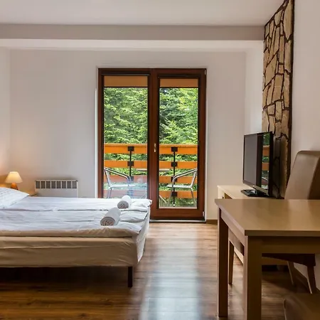 Udanypobyt Przy Dolinach E I F *