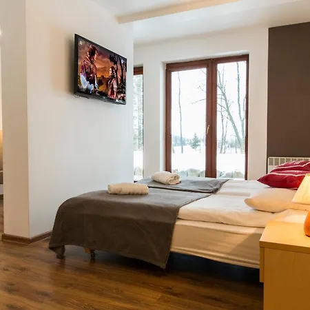 Apartment Udanypobyt Przy Dolinach E I F *
