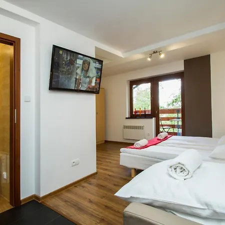 Udanypobyt Przy Dolinach E I F