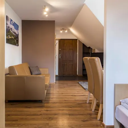 Udanypobyt Przy Dolinach E I F Apartament *