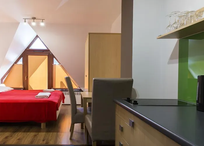 Udanypobyt Przy Dolinach E I F