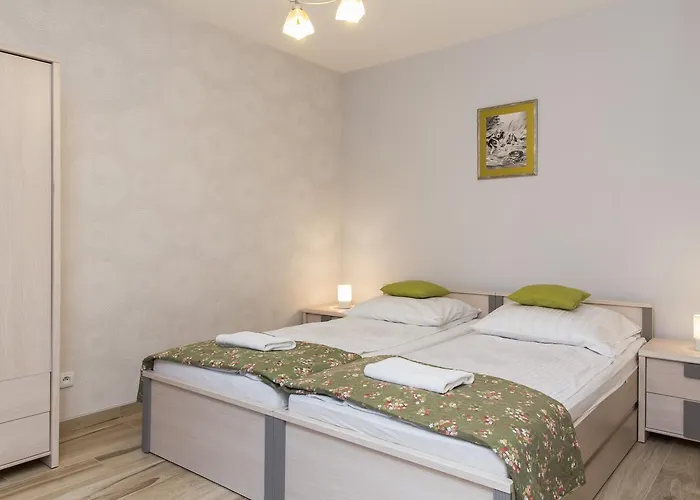 Udanypobyt Przy Dolinach E I F شقة كوشتيليسكا