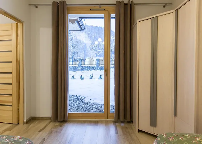 Apartmán Udanypobyt Przy Dolinach E I F *