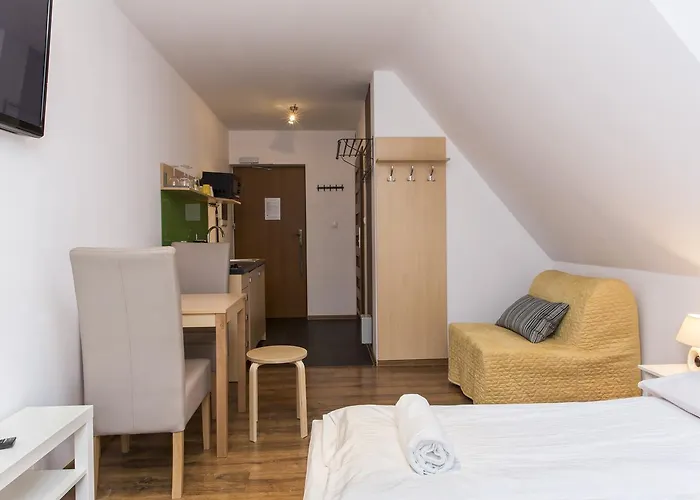 Udanypobyt Przy Dolinach E I F