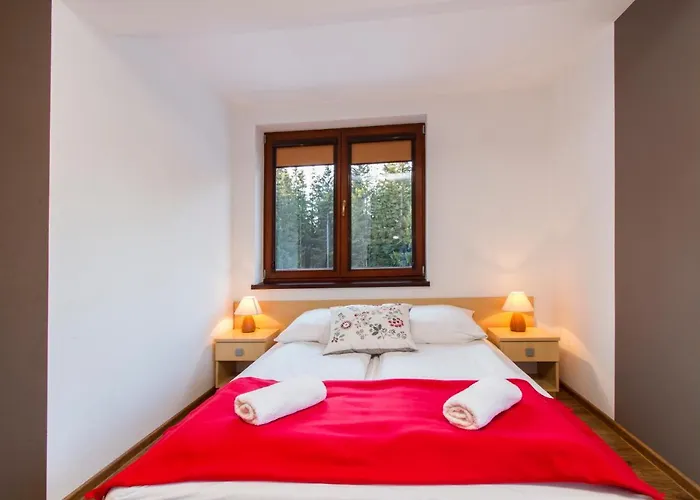 Udanypobyt Przy Dolinach E I F * كوشتيليسكا