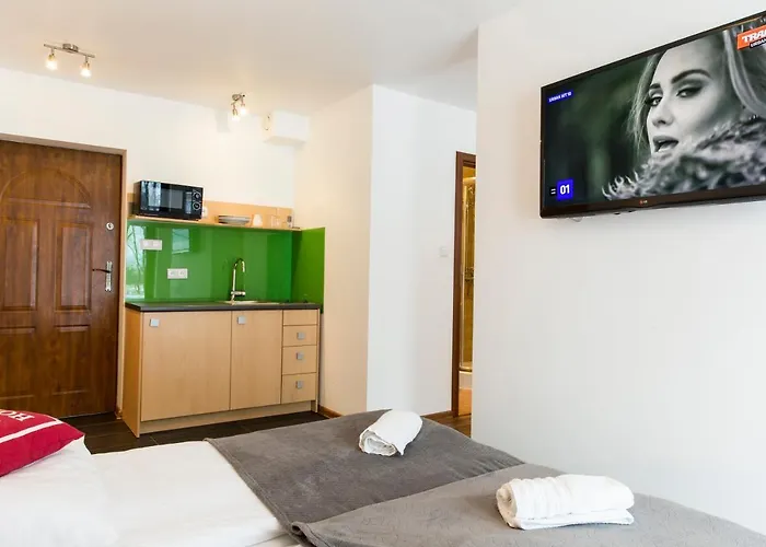 شقة Udanypobyt Przy Dolinach E I F كوشتيليسكا